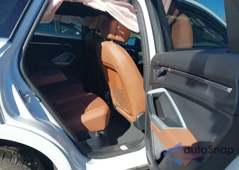 2021 Audi Q3 Premium 45 Tfsi S Line Quattro Tiptronic z USA, uszkodzony, nr VIN WA1DECF33M1004334